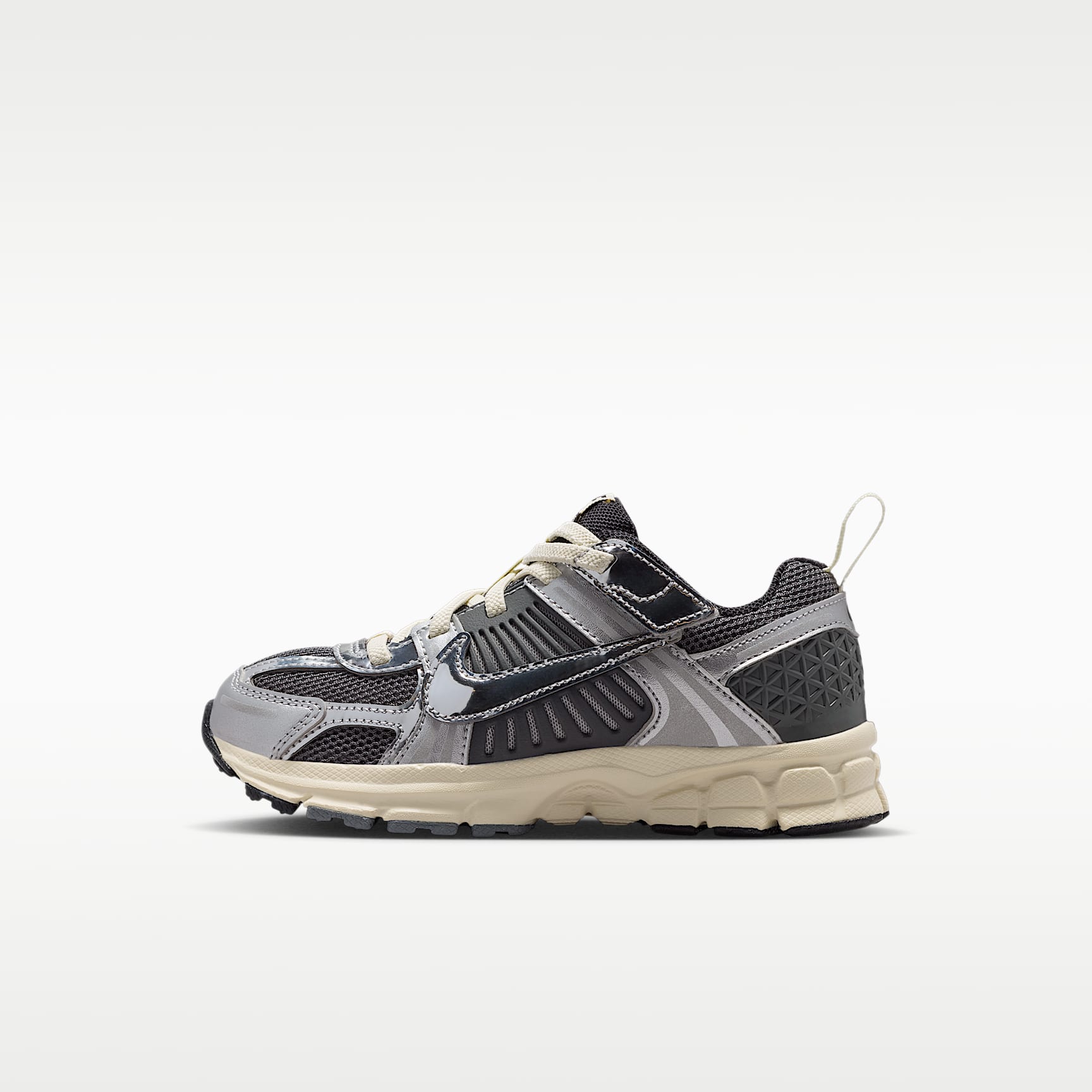 Nike Vomero 5 Little Kids' Shoes with Reflective Accents. Nike.com